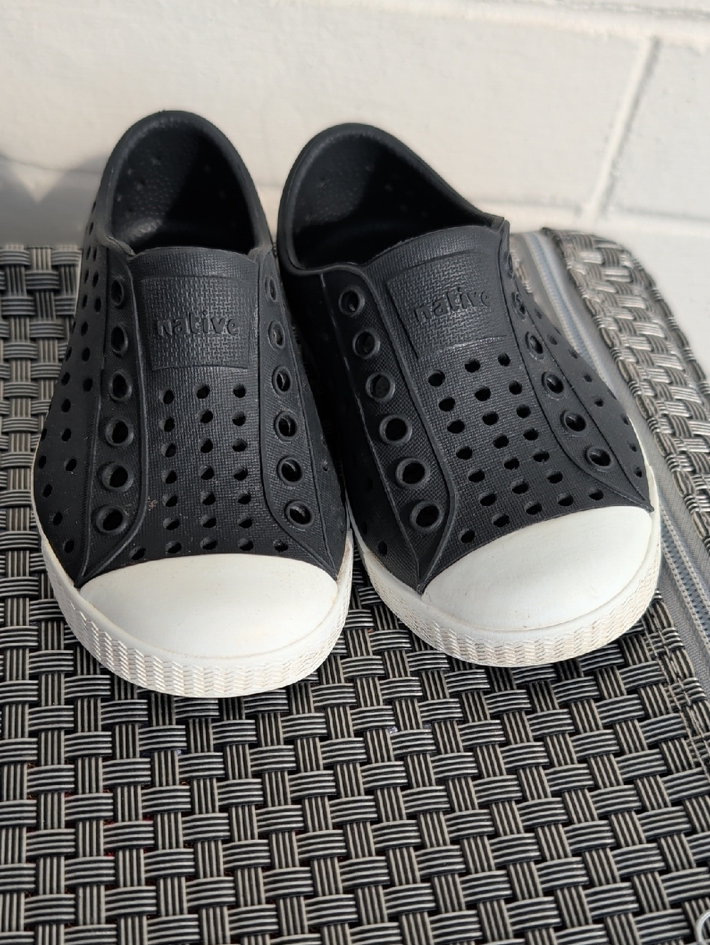 Native Jefferson Slip On Sneakers Black Size C6